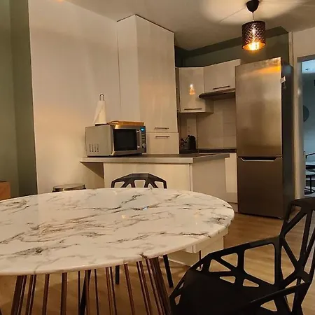 Mona Lisa Apartment
