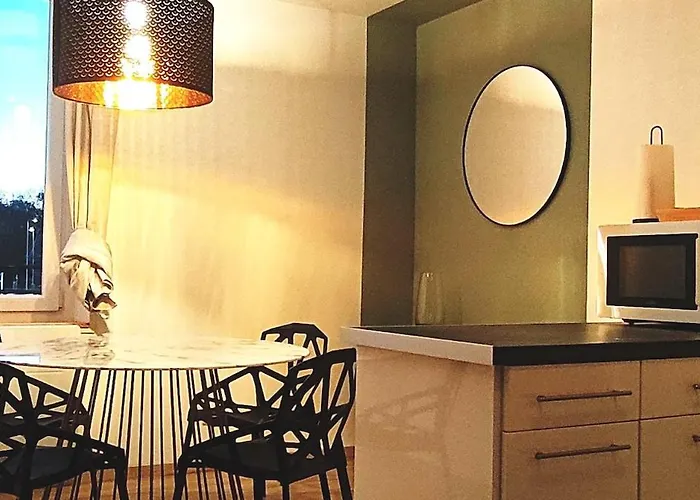 Mona Lisa Apartment Sallaumines